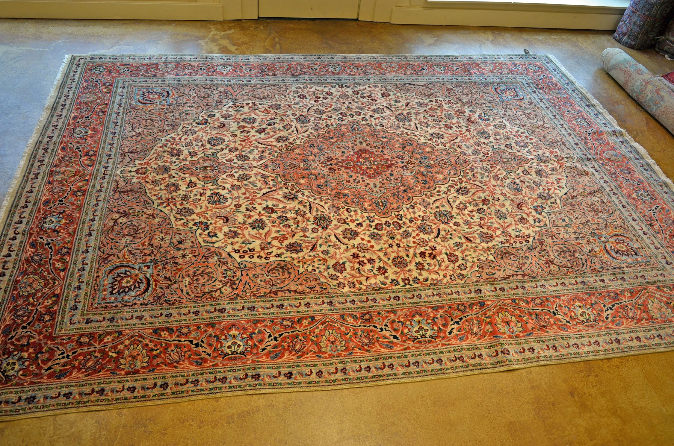 BT10751 Isfahan "Medallion" detail photo
