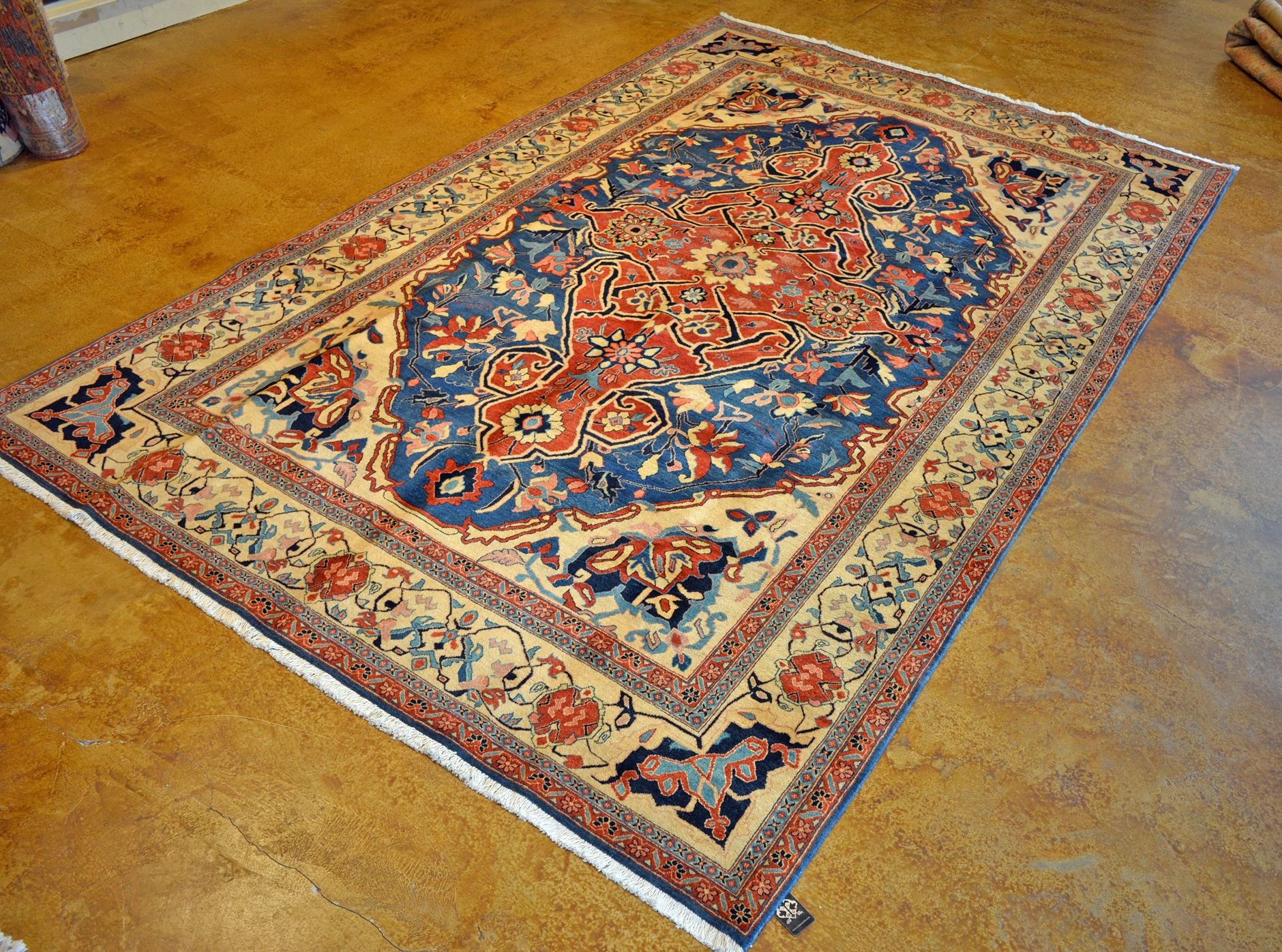 BT17870 Isfahan detail photo