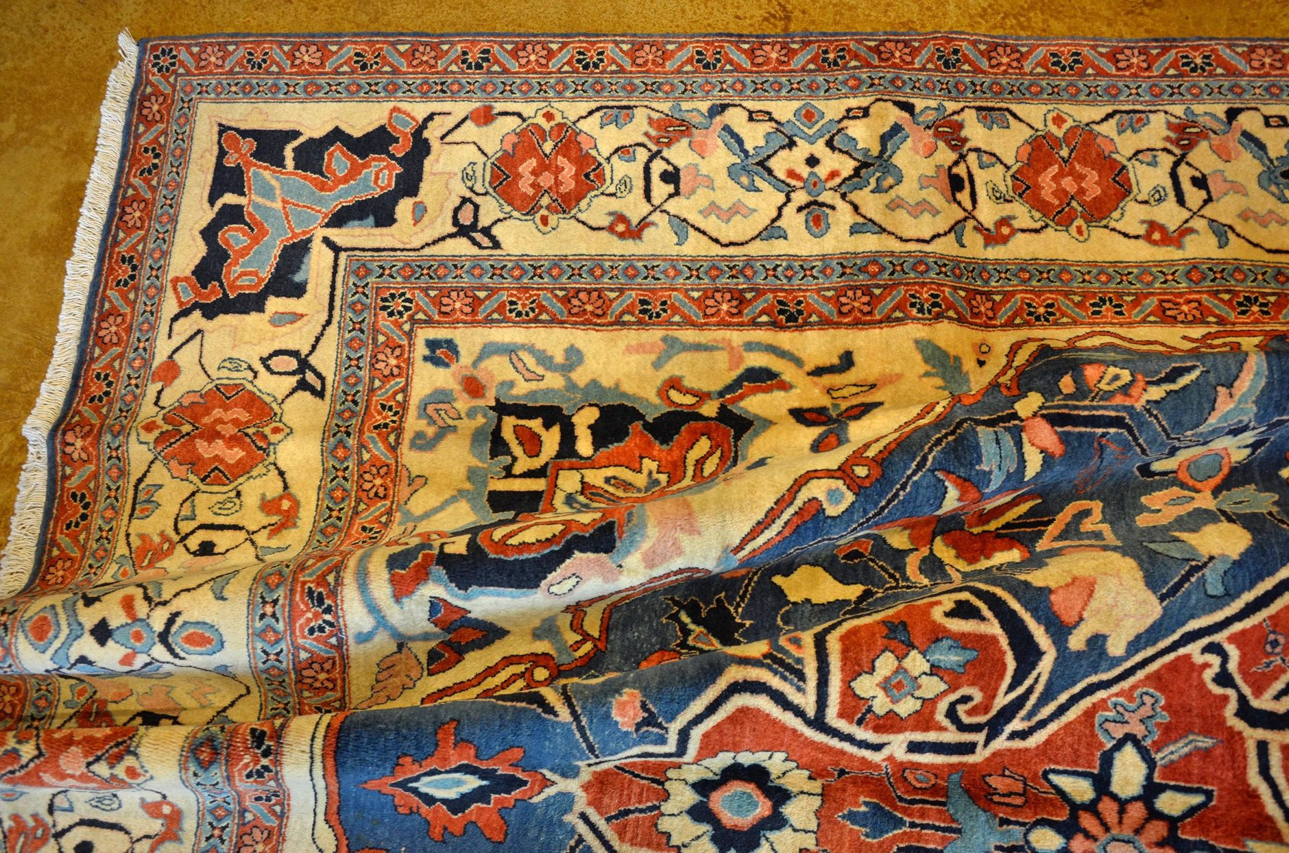 BT17870 Isfahan detail photo