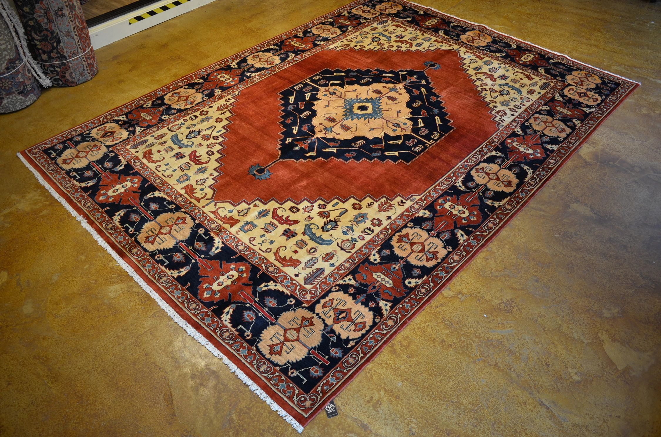 BT19215 Isfahan "Serapi" detail photo