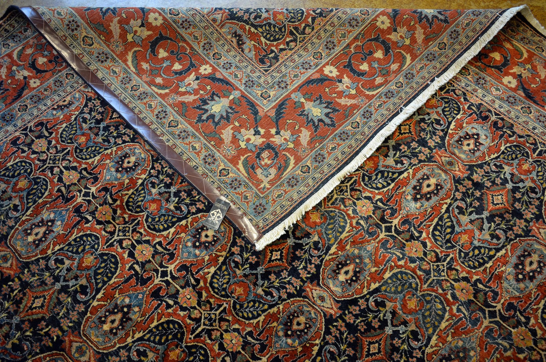 BT21456 Bidjar Carpet "Tulips" detail photo