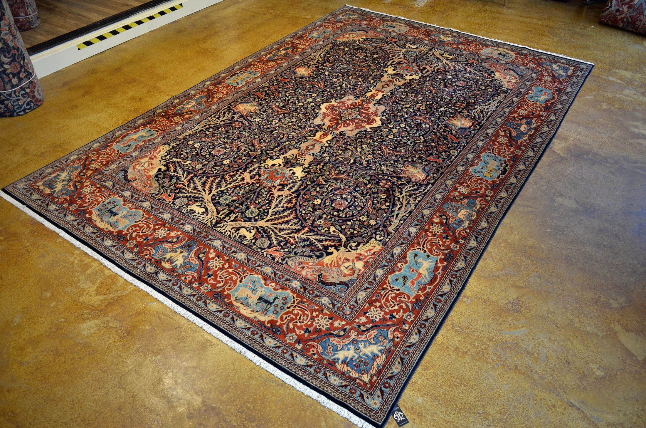 BT24898 Isfahan "Medallion & Animals" - Persian (Iran) handmade rug