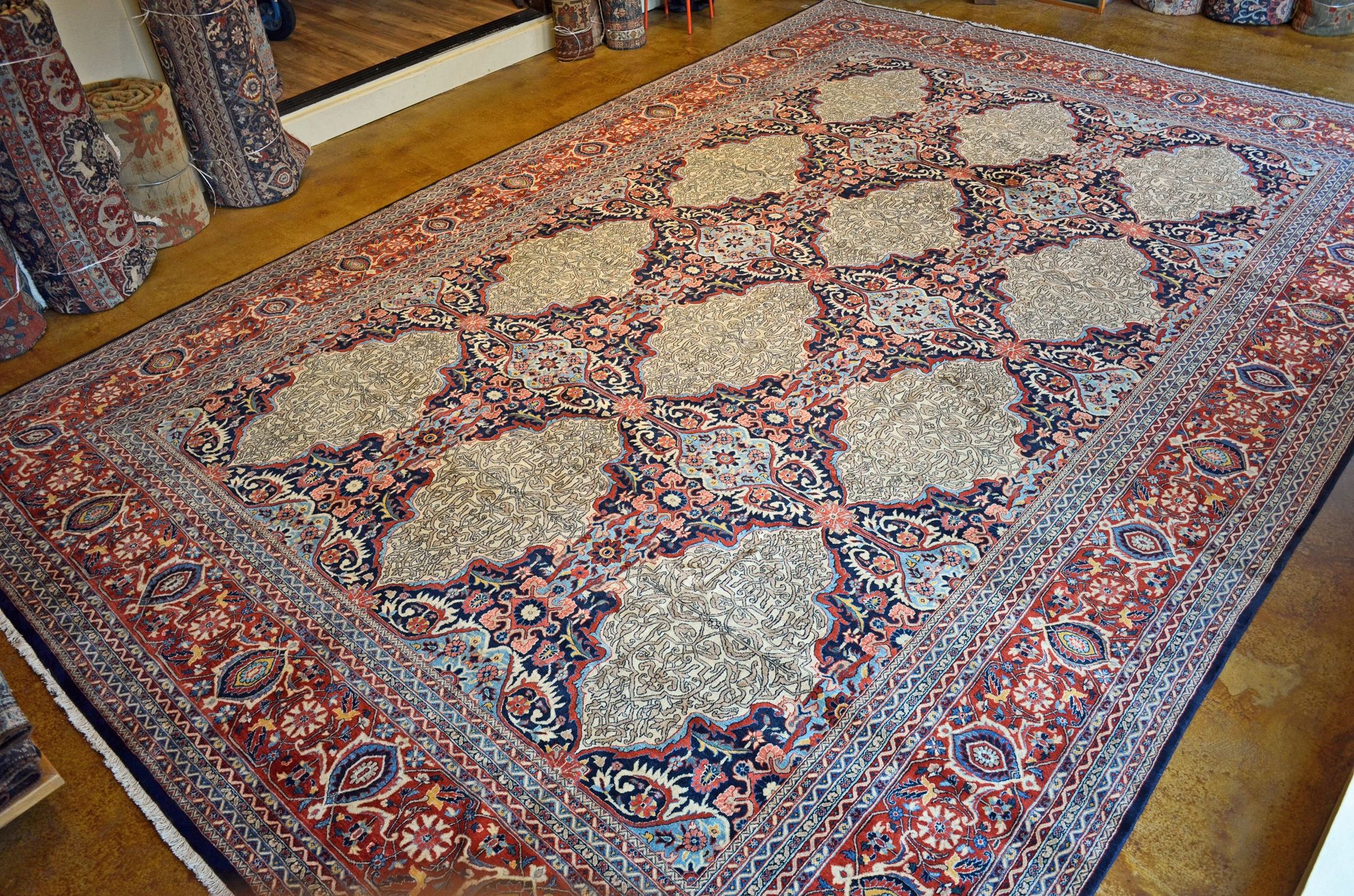 BT29328 Isfahan "Motashem" - Persian (Iran) handmade rug