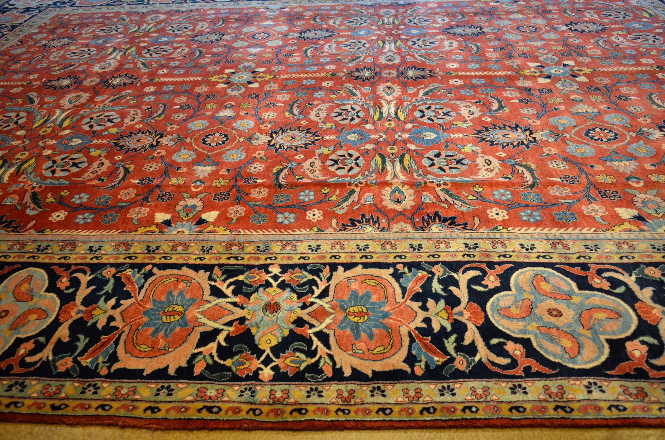 BT4920 Isfahan Carpet detail photo