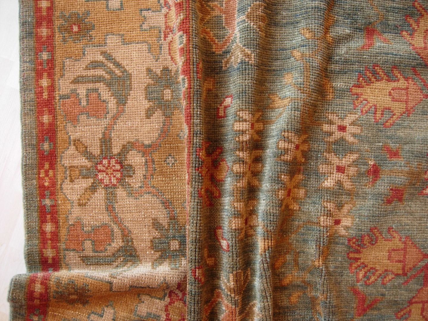 Antique Oushak Rugs: A Designer's Buying Guide
