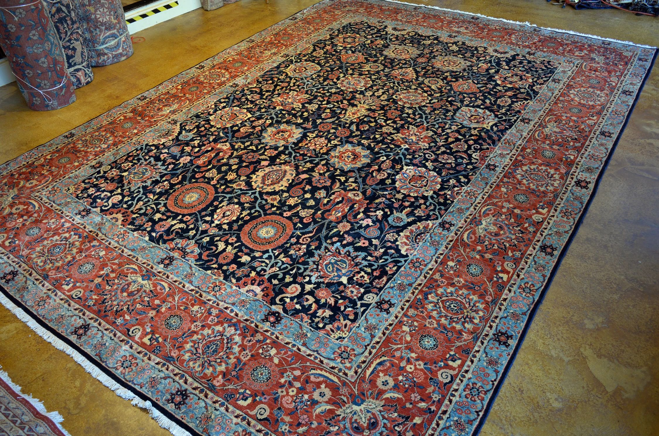 CC25062 Isfahan "Fireworks" detail photo