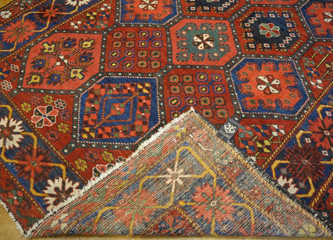 AS0123 Bakhtiari detail photo