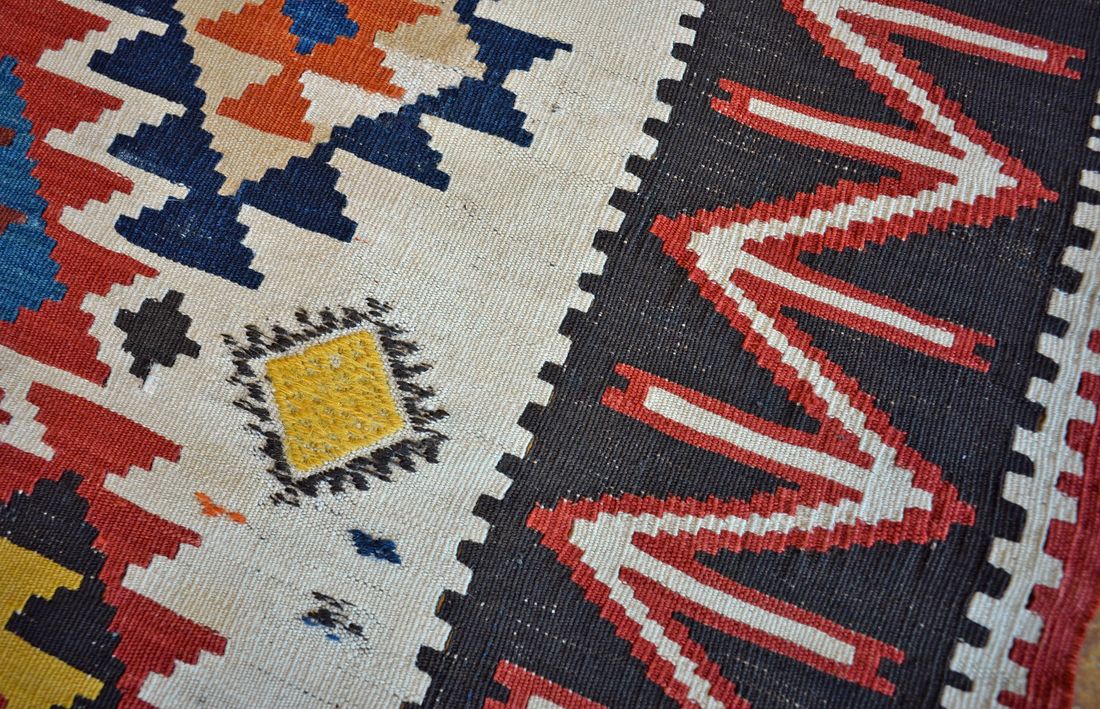 CP1686 Shirvan detail photo