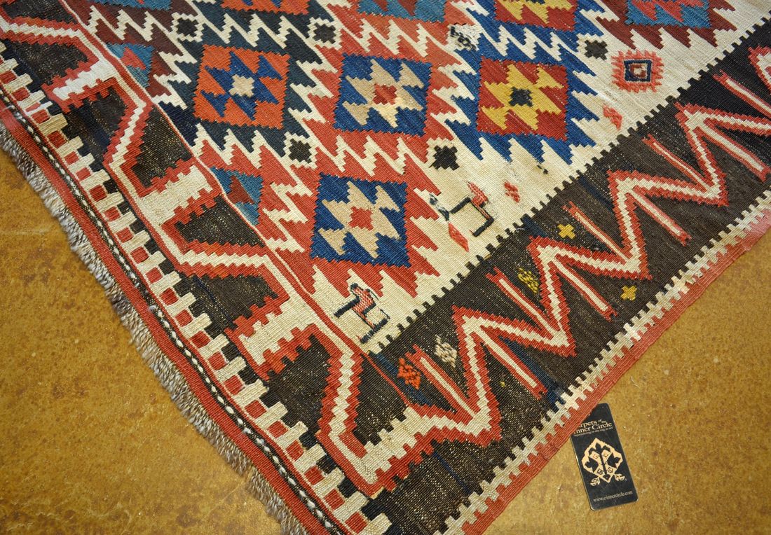 CP1686 Shirvan detail photo