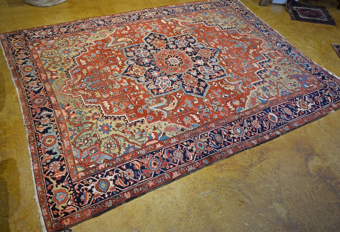ED0164 Heriz small carpet detail photo