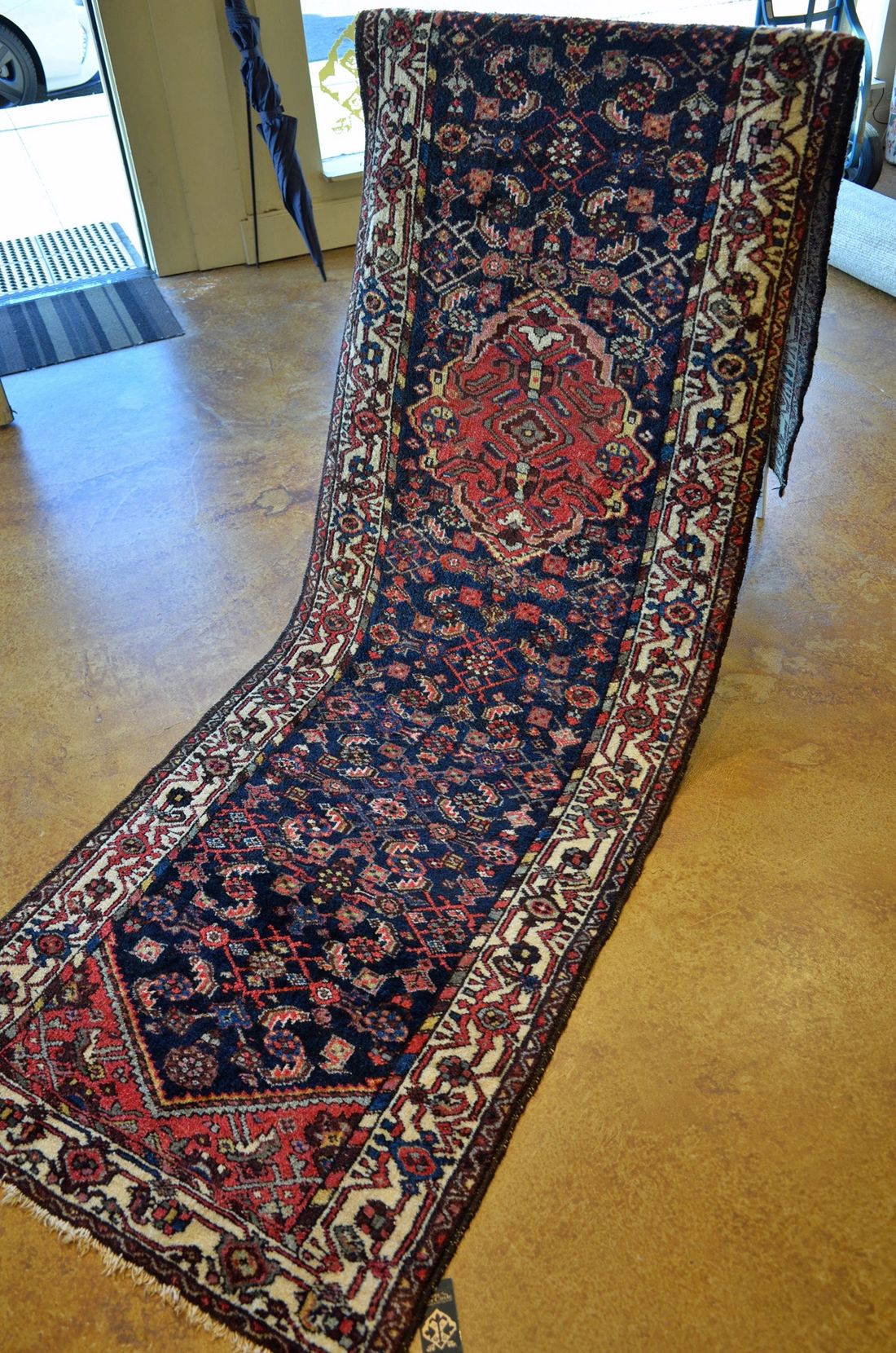 SW1209 Kurdish detail photo